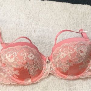 Victoria Secret Dream Angles Bra 32DD